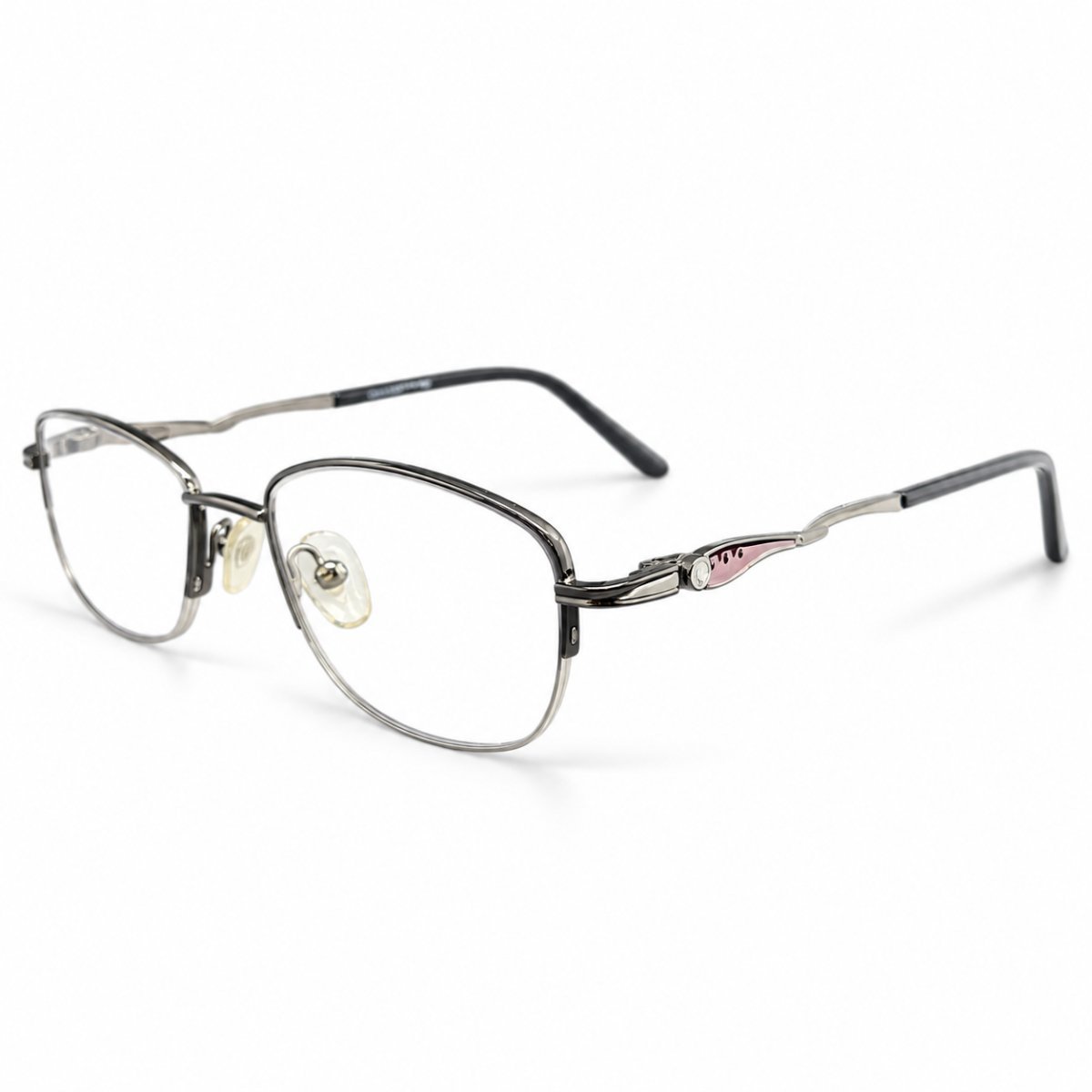 DK Frame 0899